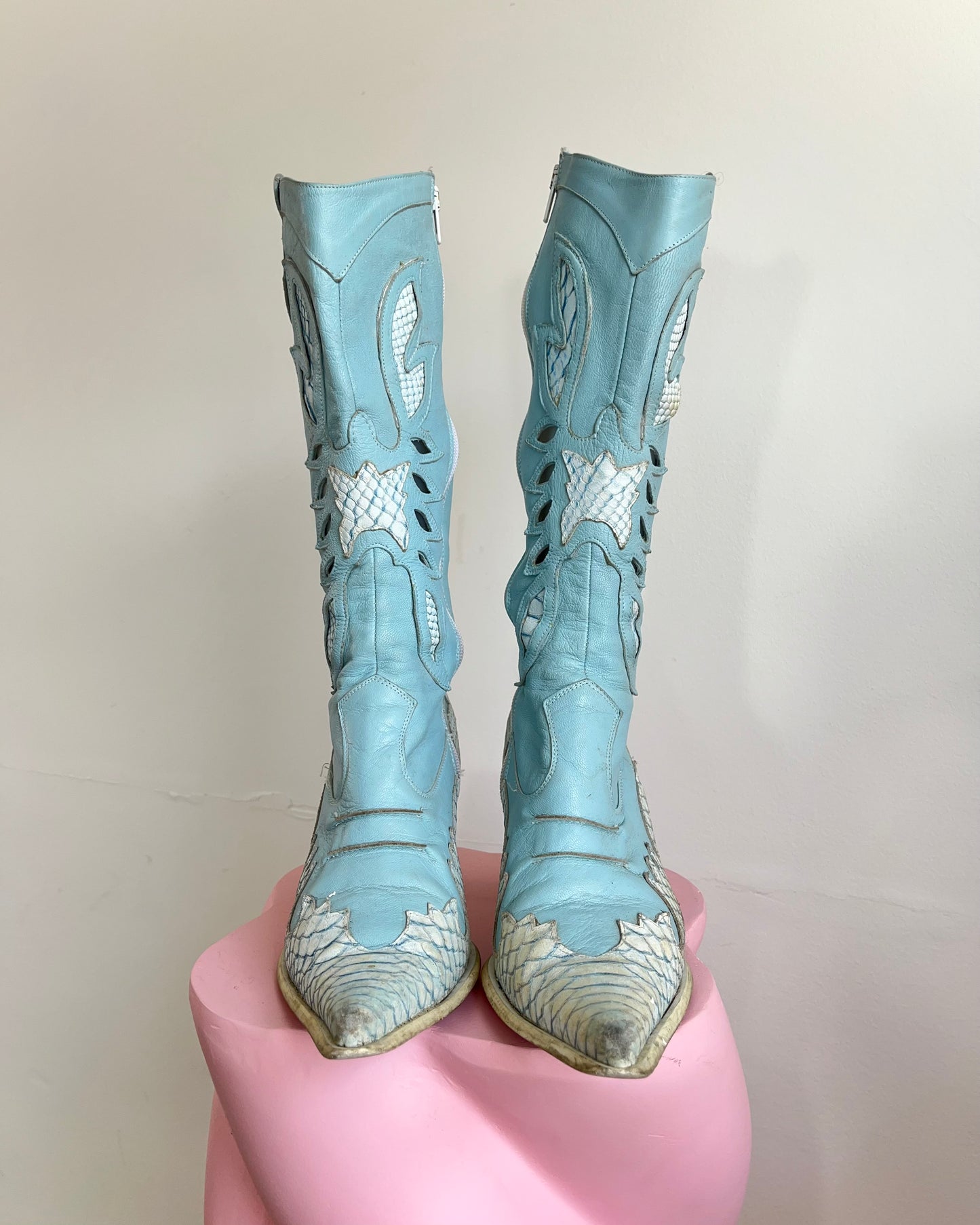 cowboy boots, UK 7