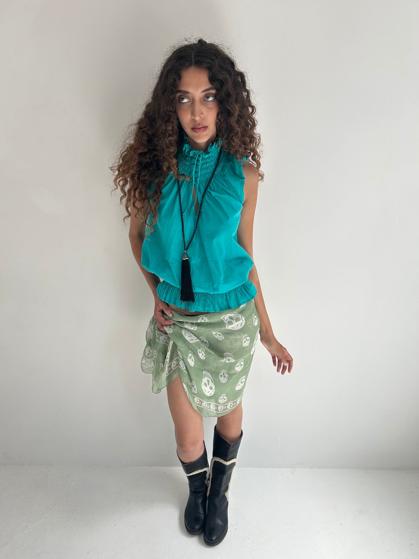 keyhole top