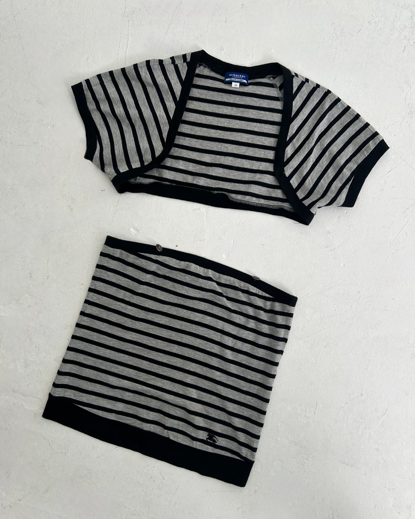 Burberry detachable top
