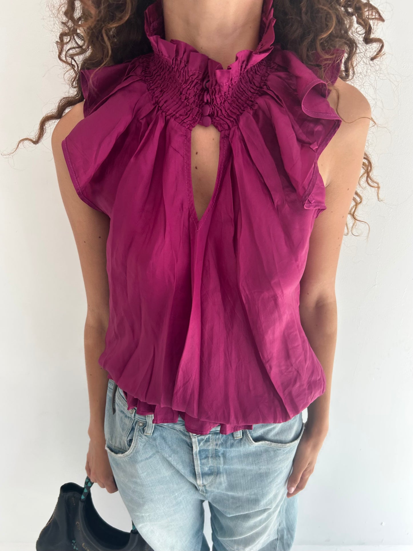 keyhole top