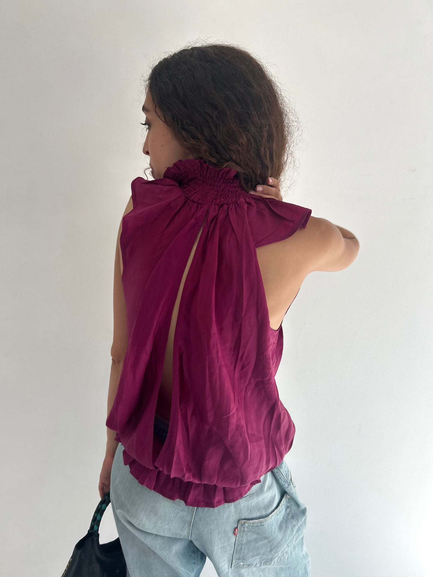 keyhole top