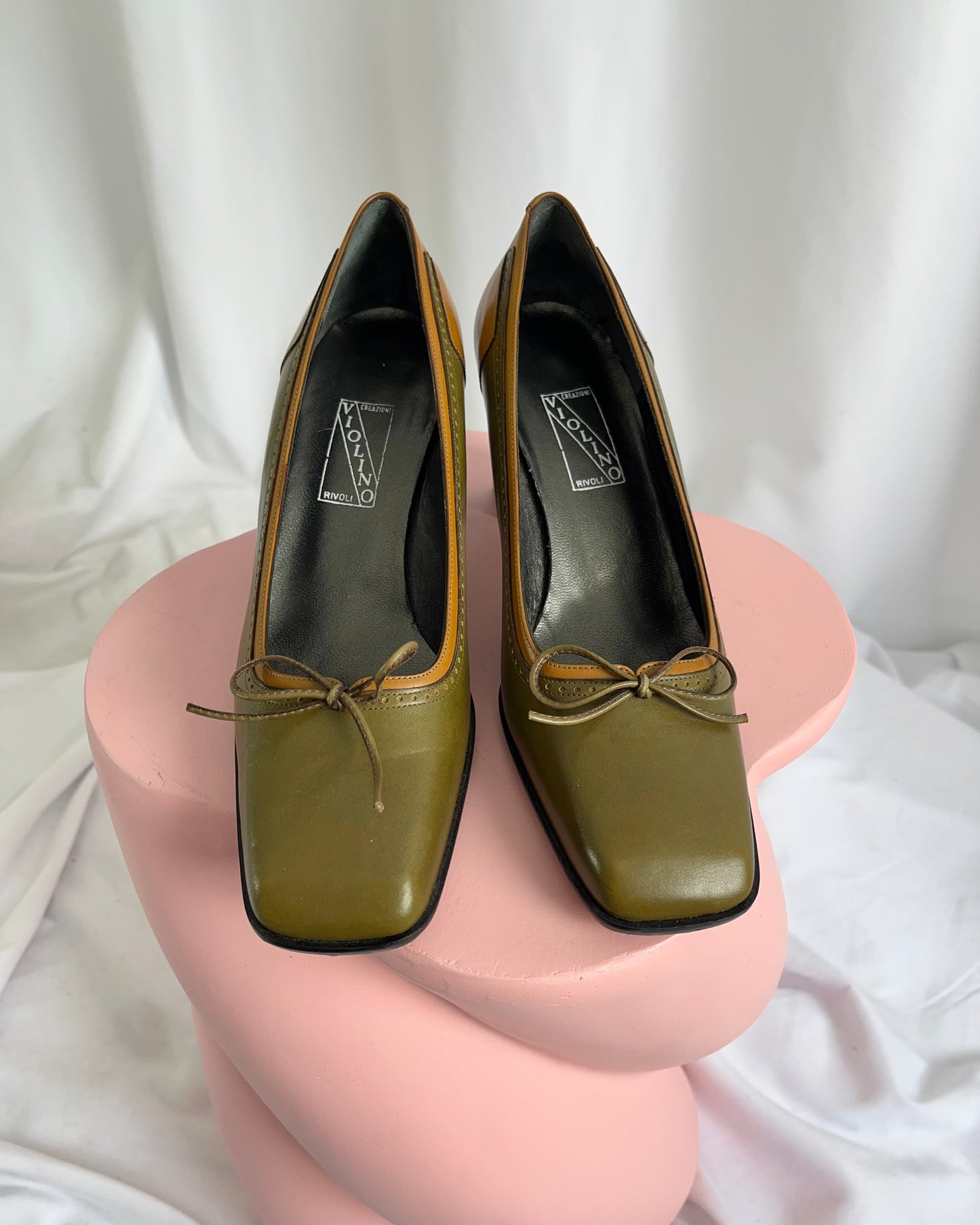 court heels, UK 5