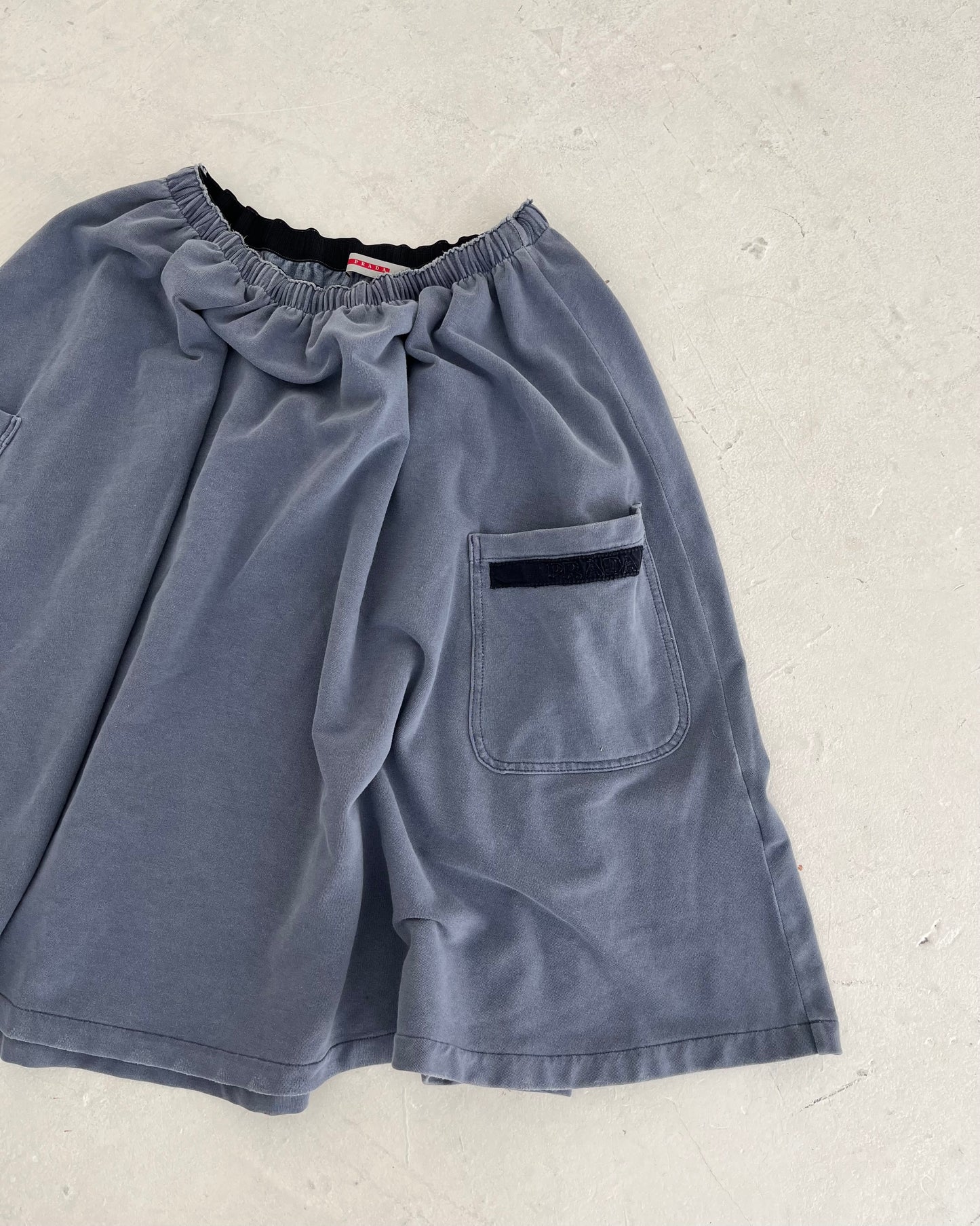 Prada skirt, S-M