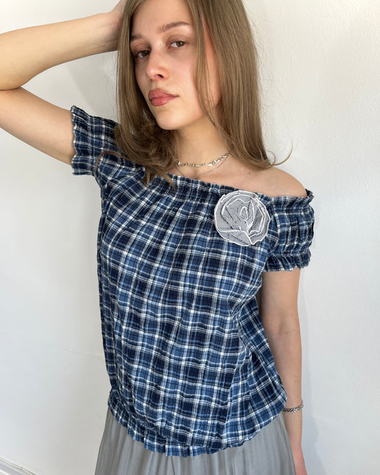 off the shoulder top, S